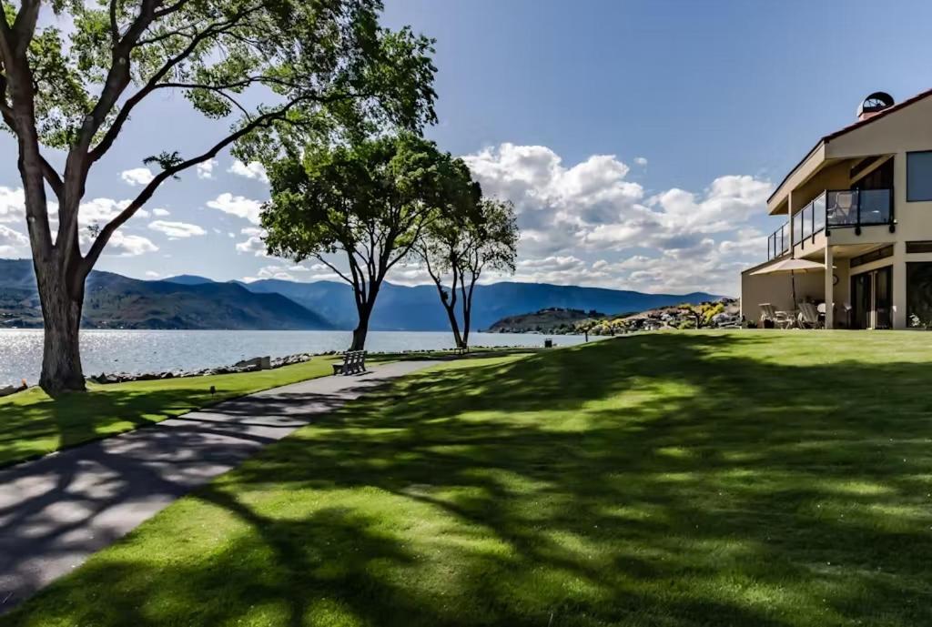 Lake Chelan Shores Condos