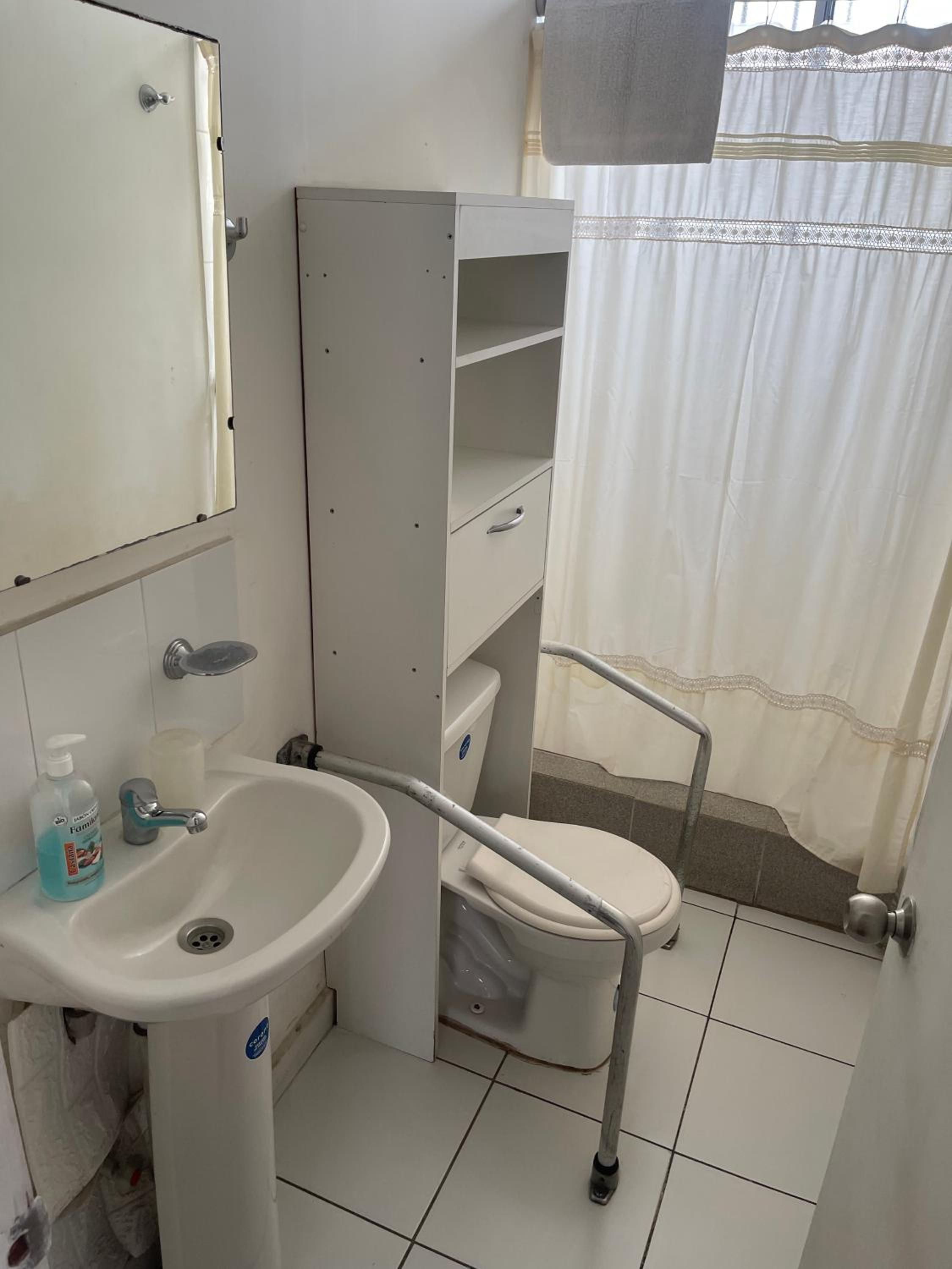 Apartamento cómodo en 2do piso