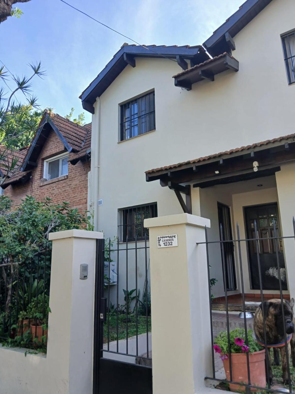 Cómoda habitación con baño completo en Bajo de San Isidro