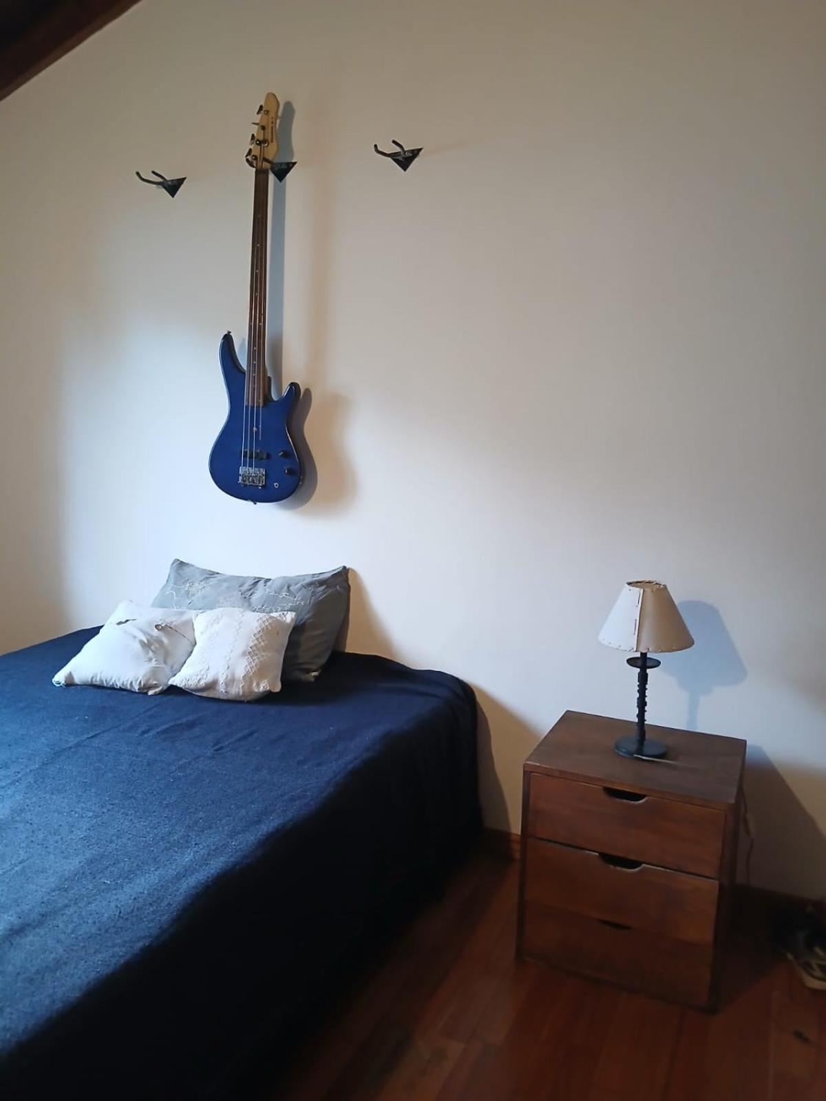 Cómoda habitación con baño completo en Bajo de San Isidro