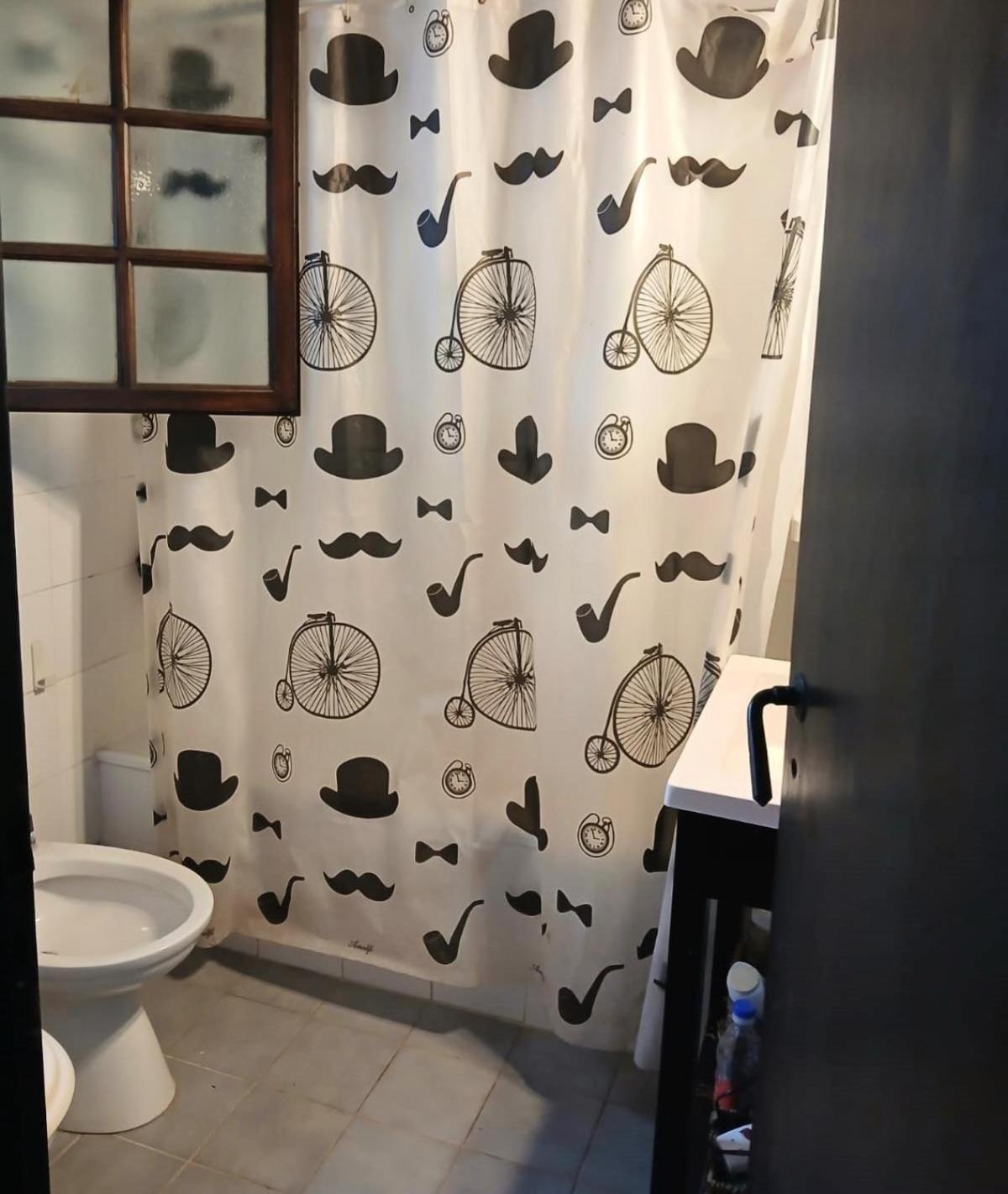 Cómoda habitación con baño completo en Bajo de San Isidro