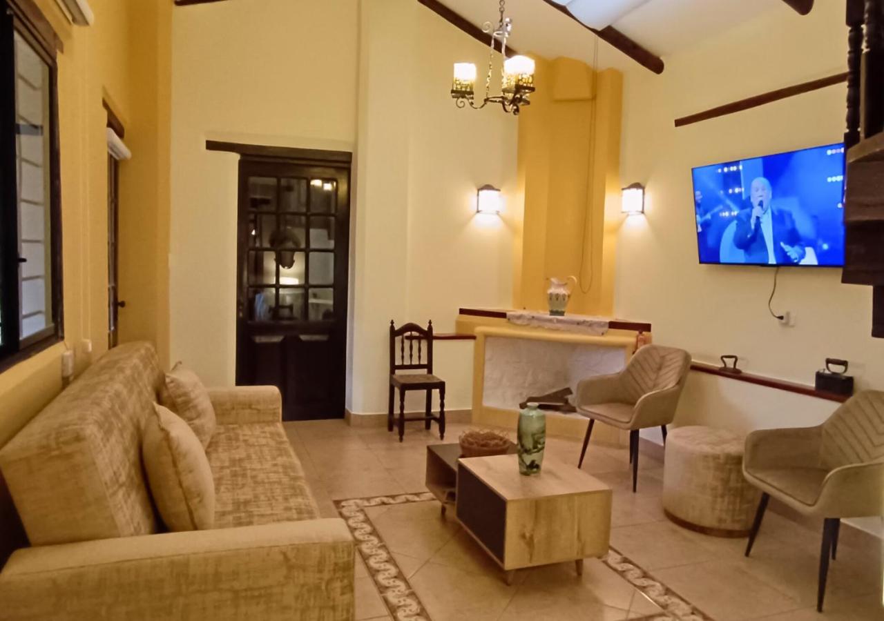 Oasis acogedor en Quito terrazas jardines huerto BBQ wifi estanque