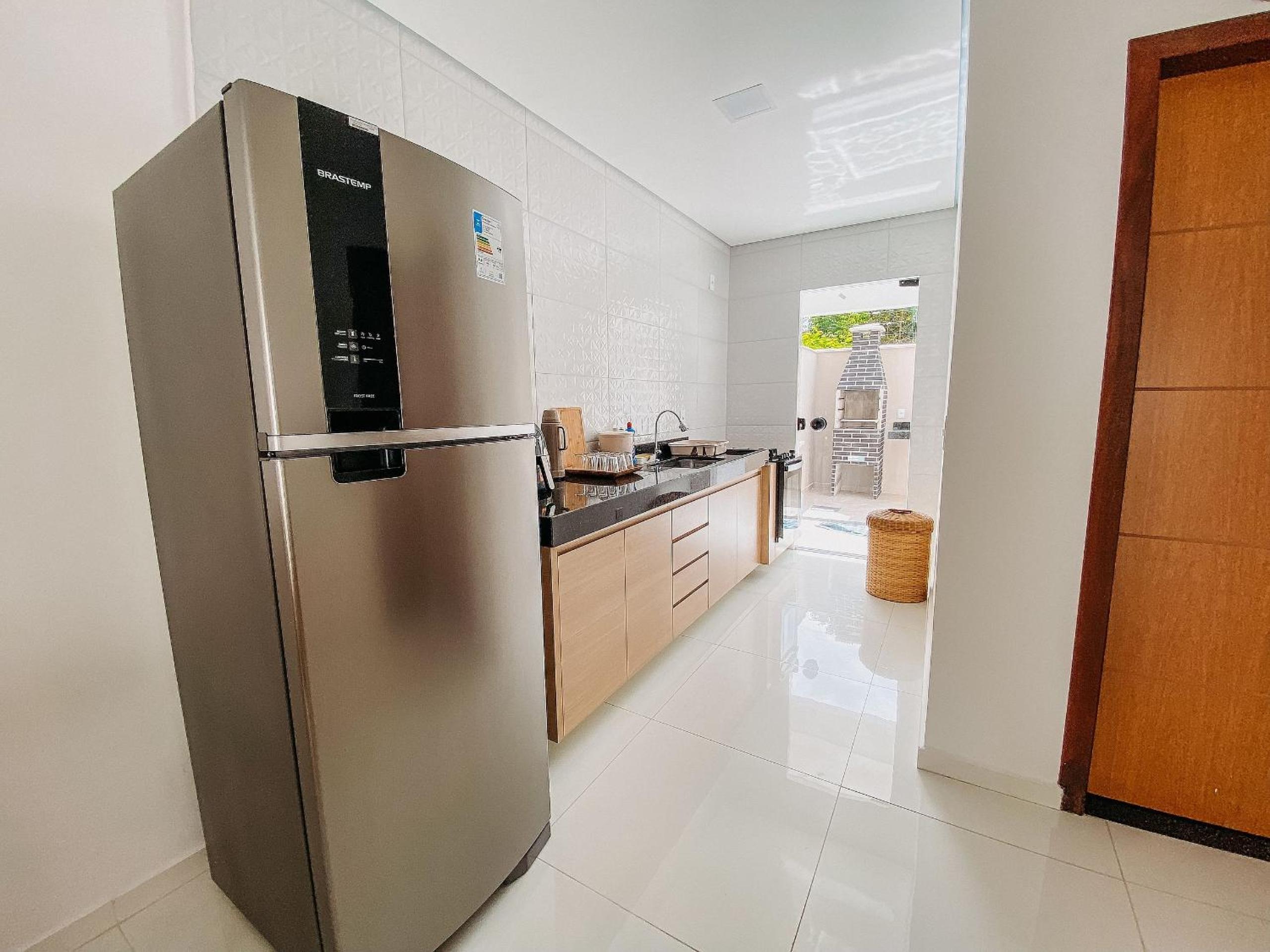 Casas Duplex todas com 3 suiítes ambas com ar condicionado, varanda, internet e churrasqueira privativa no Residencial Jardins de Taperpuã 2 codomínio a po