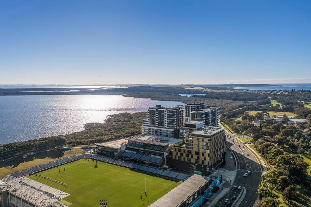 Modern 2BR with Balcony, Pool & Parking
