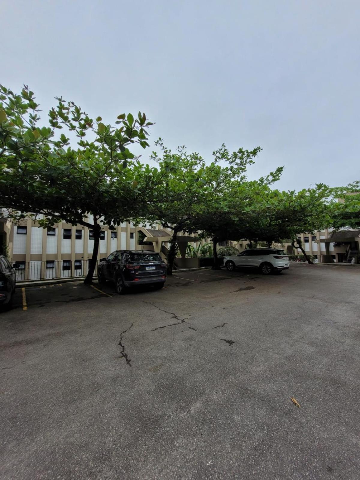 Duplex família em condomínio com área verde e portaria 24horas