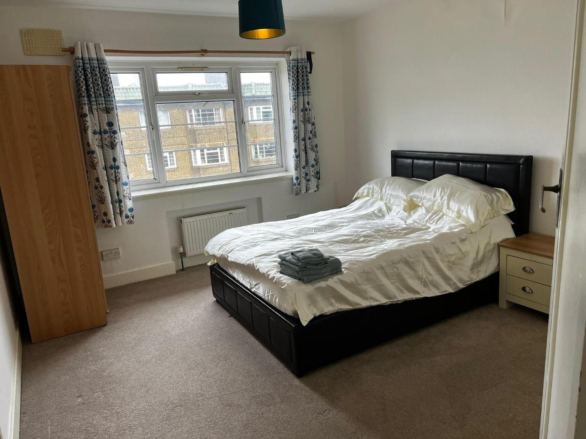 Spacious 2 Bed Flat in London