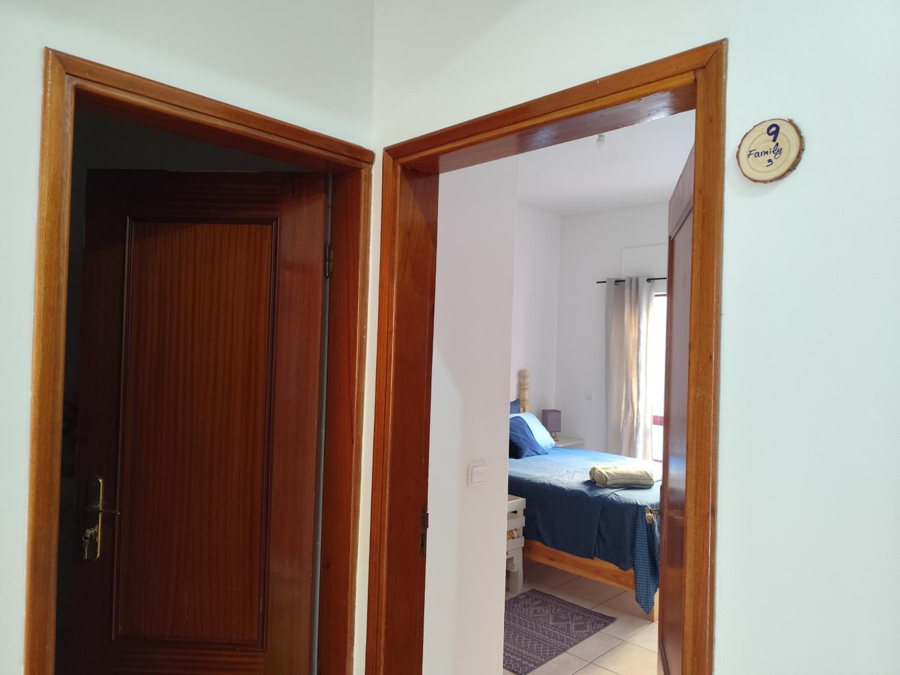 Mendes Family Guesthouse, and Services