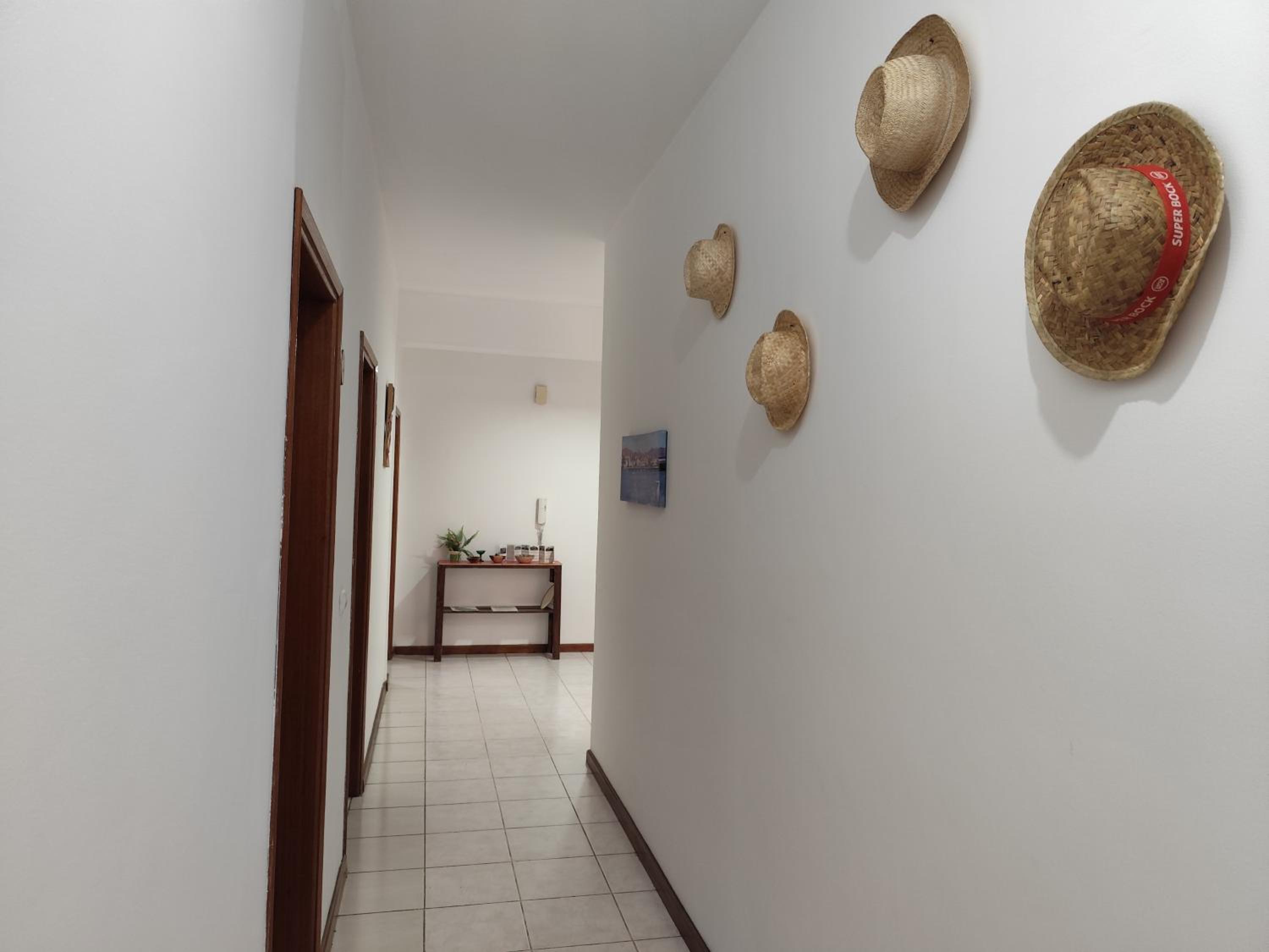 Mendes Family Guesthouse, and Services