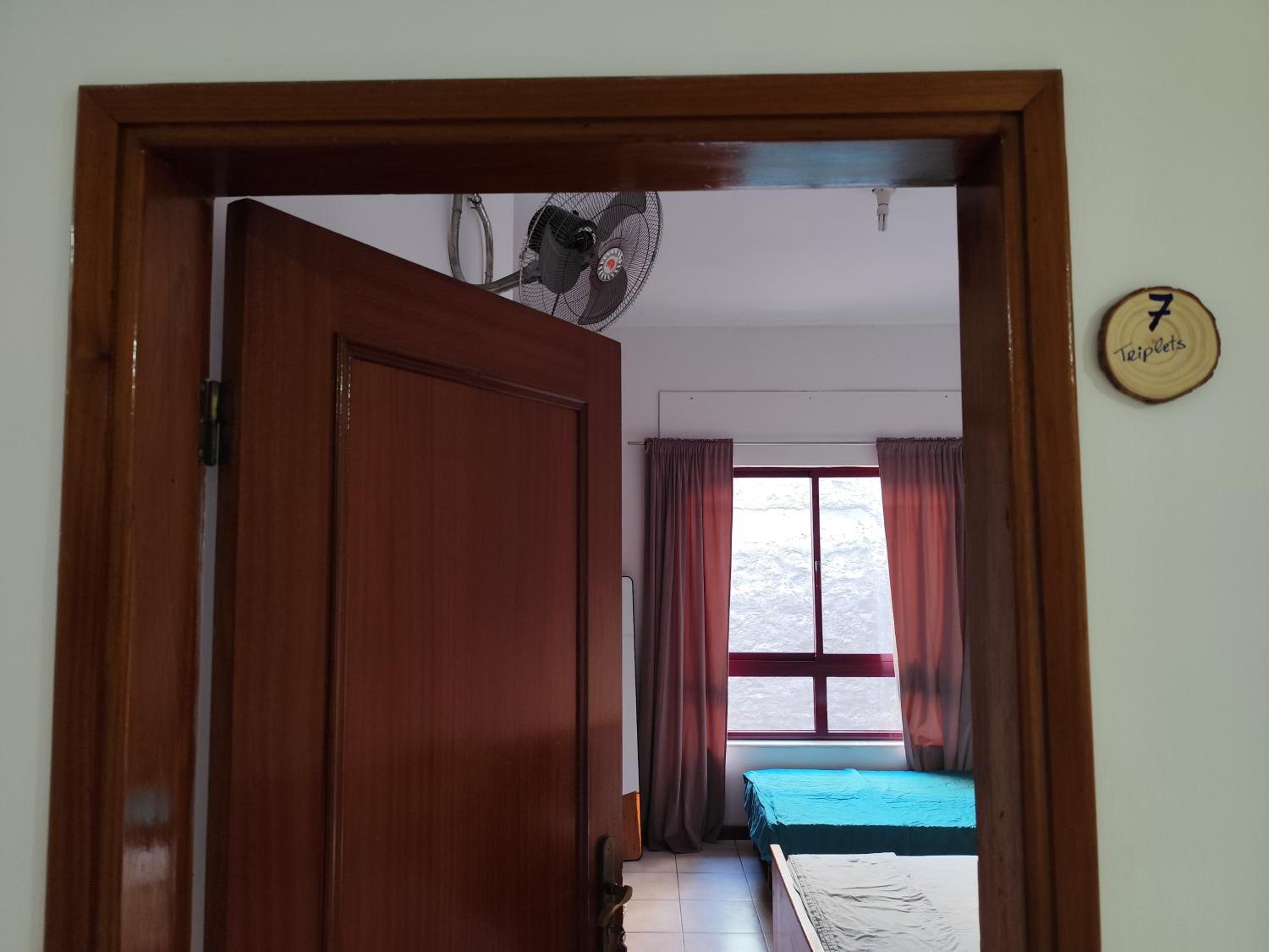 Mendes Family Guesthouse, and Services