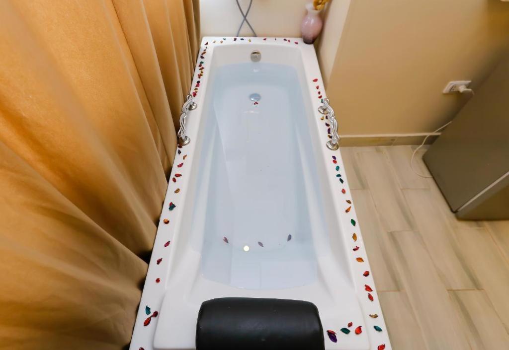 PYRAMIDS guest house