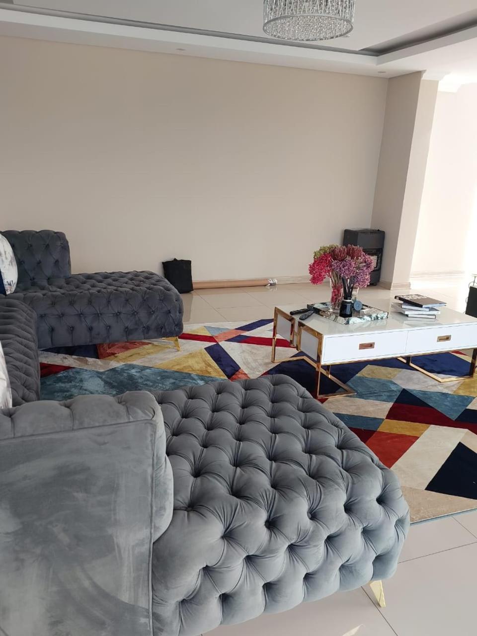 Champagne Manor