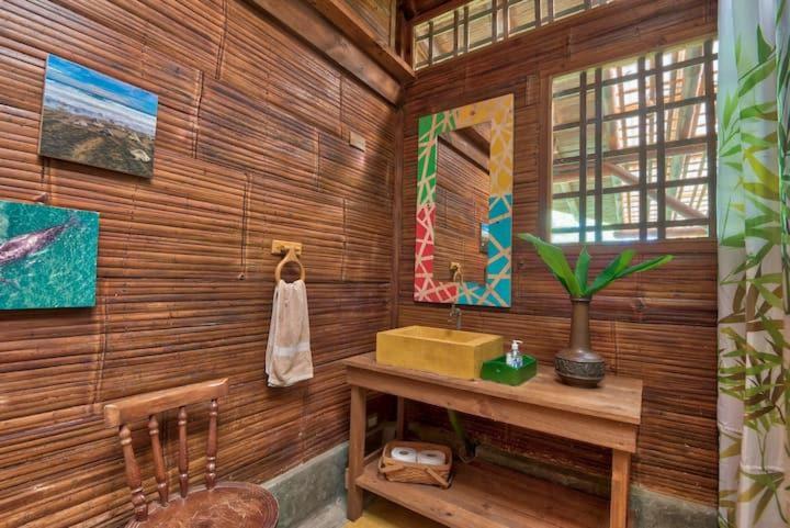 Finca Anjala - Architectural lodge on sustainable