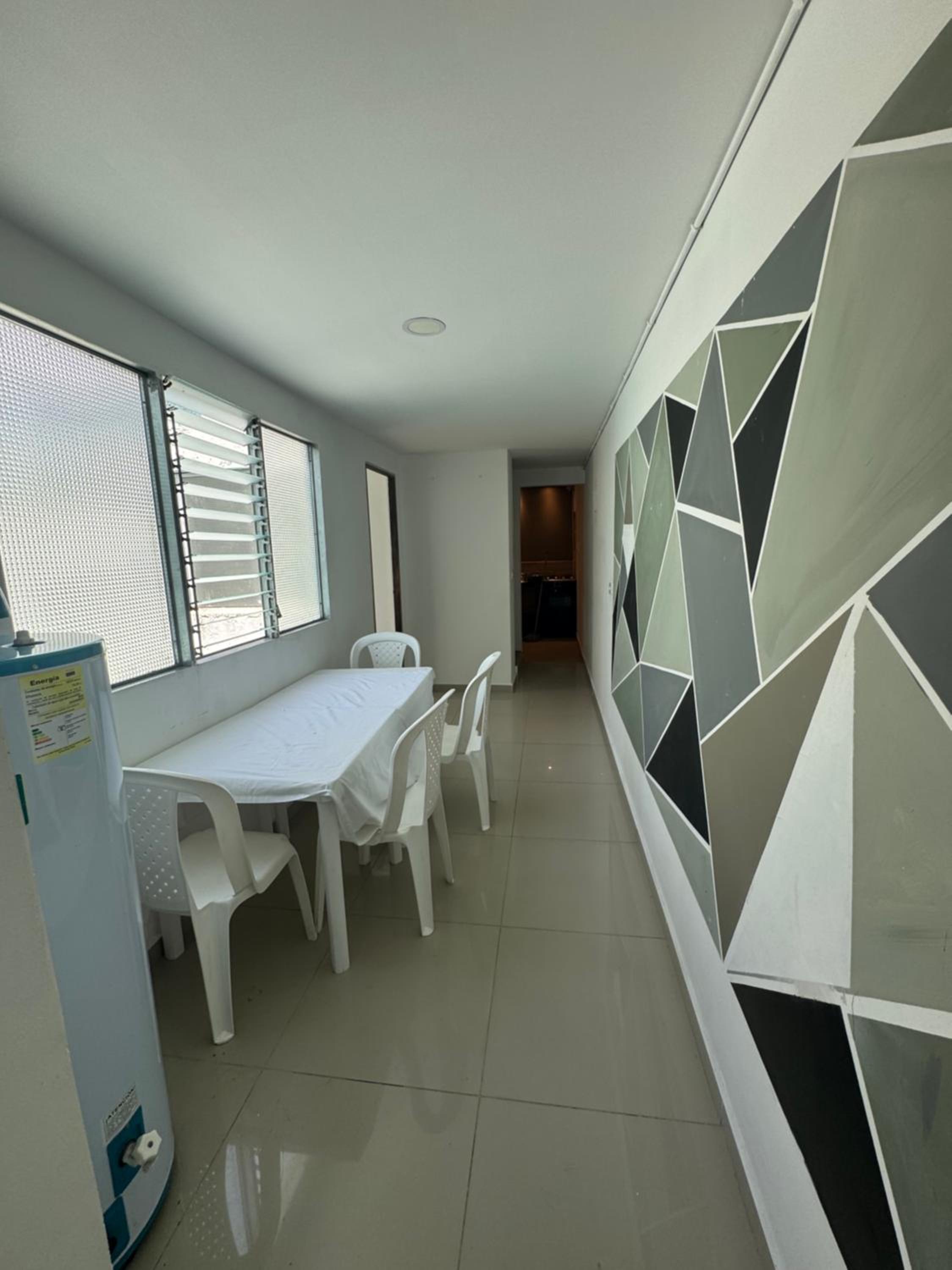 Amplio apartamento en la 70 Estadio Laureles para grupos familiares o amigos
