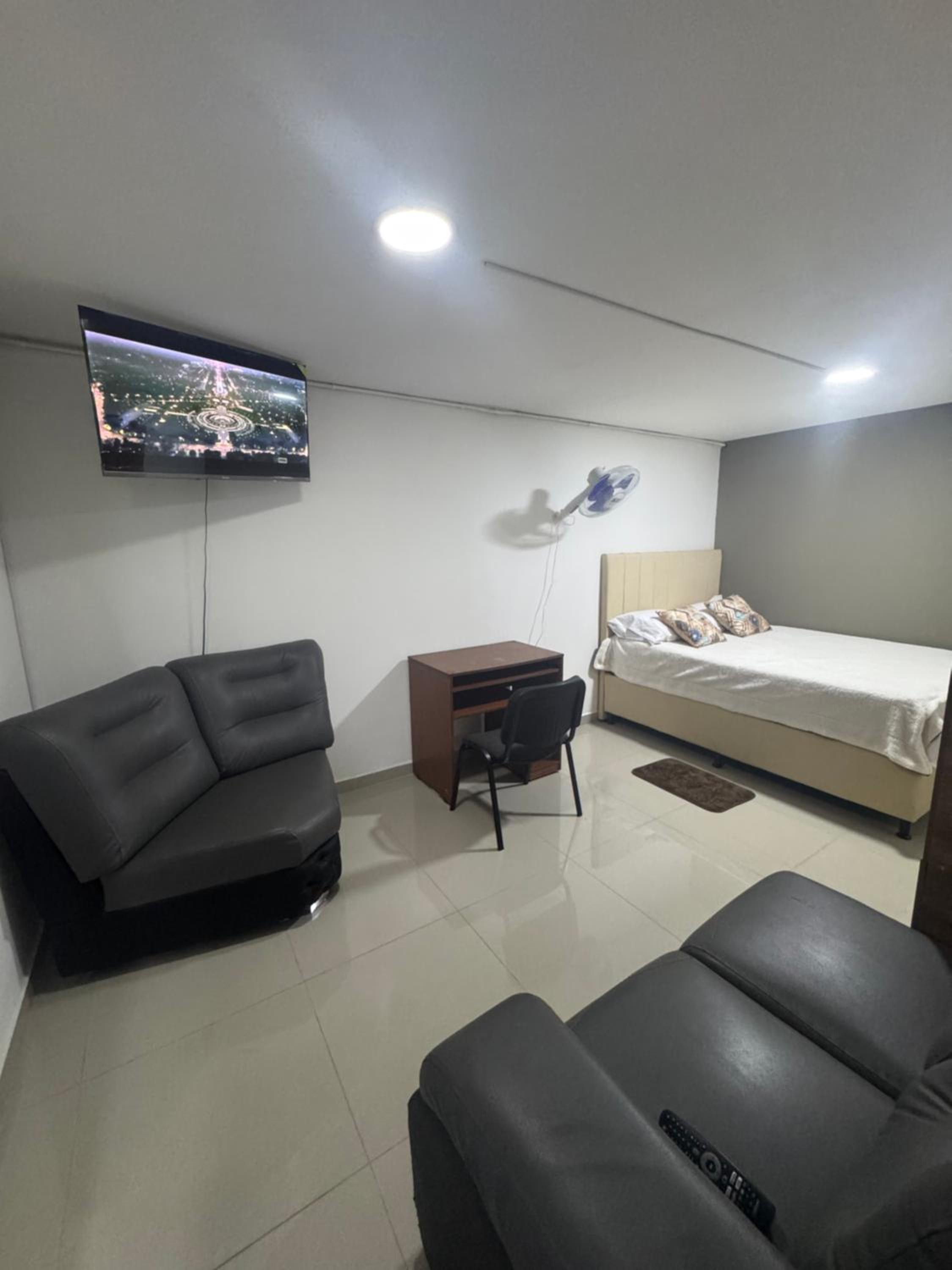 Amplio apartamento en la 70 Estadio Laureles para grupos familiares o amigos