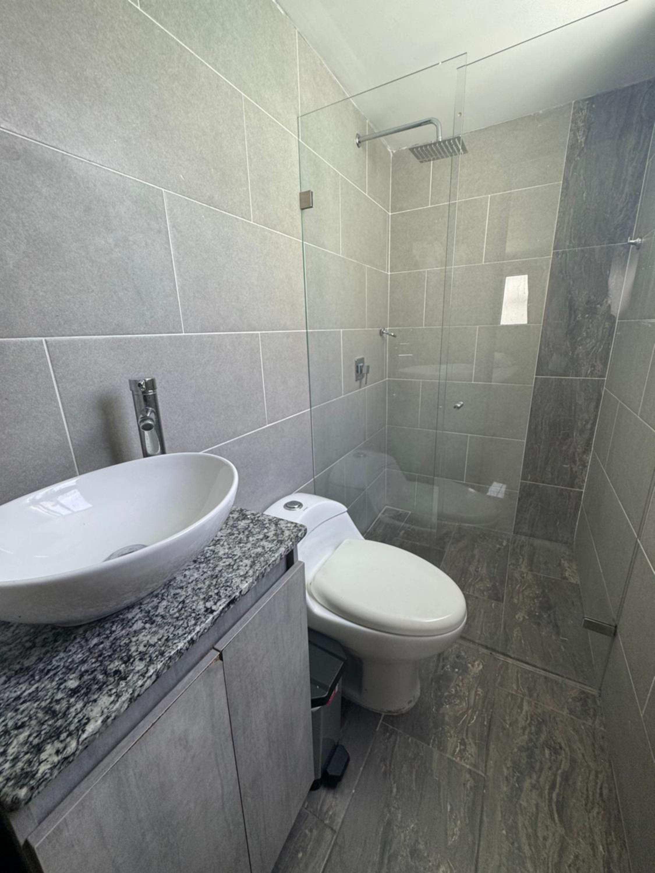 Amplio apartamento en la 70 Estadio Laureles para grupos familiares o amigos
