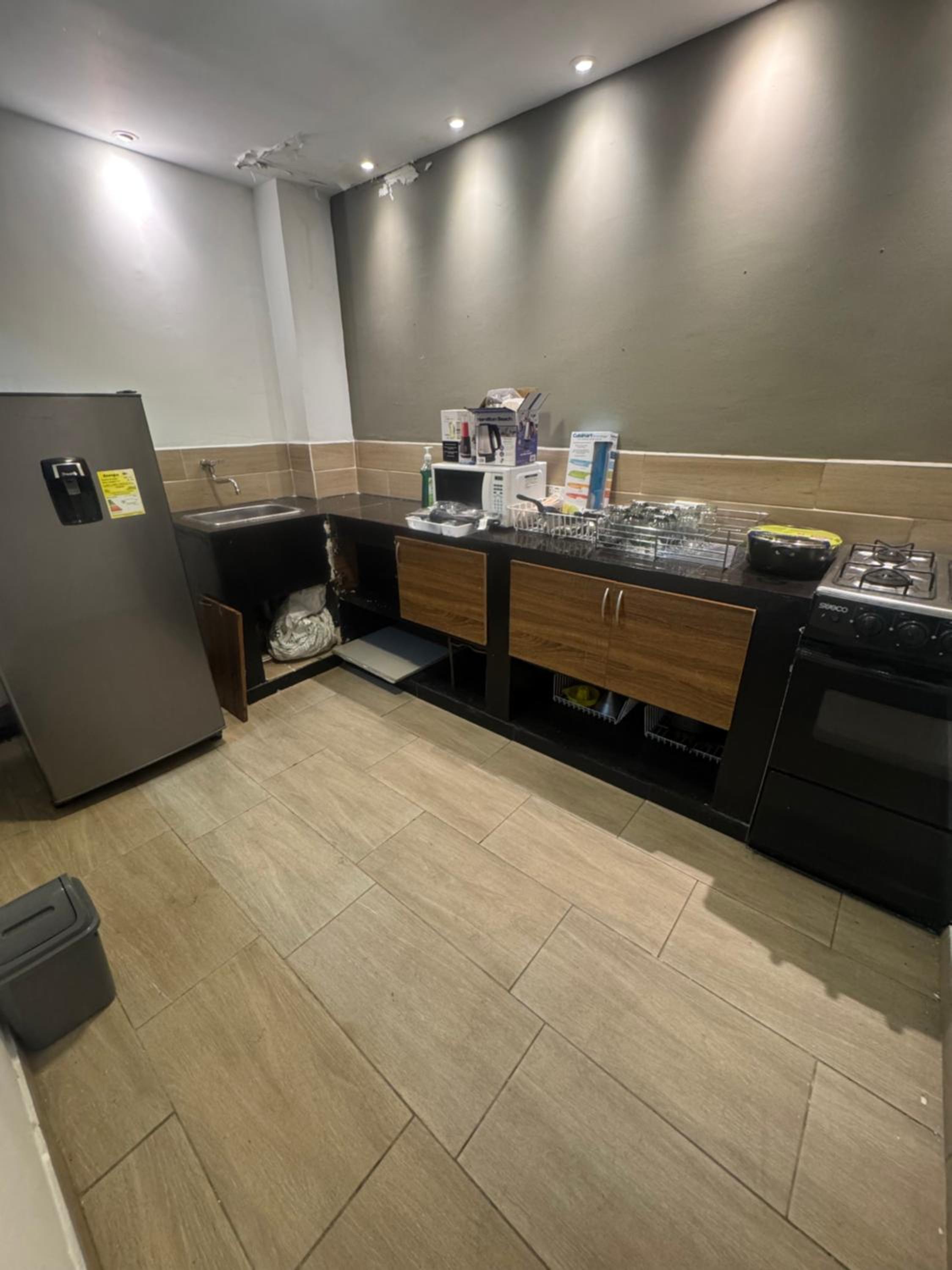 Amplio apartamento en la 70 Estadio Laureles para grupos familiares o amigos