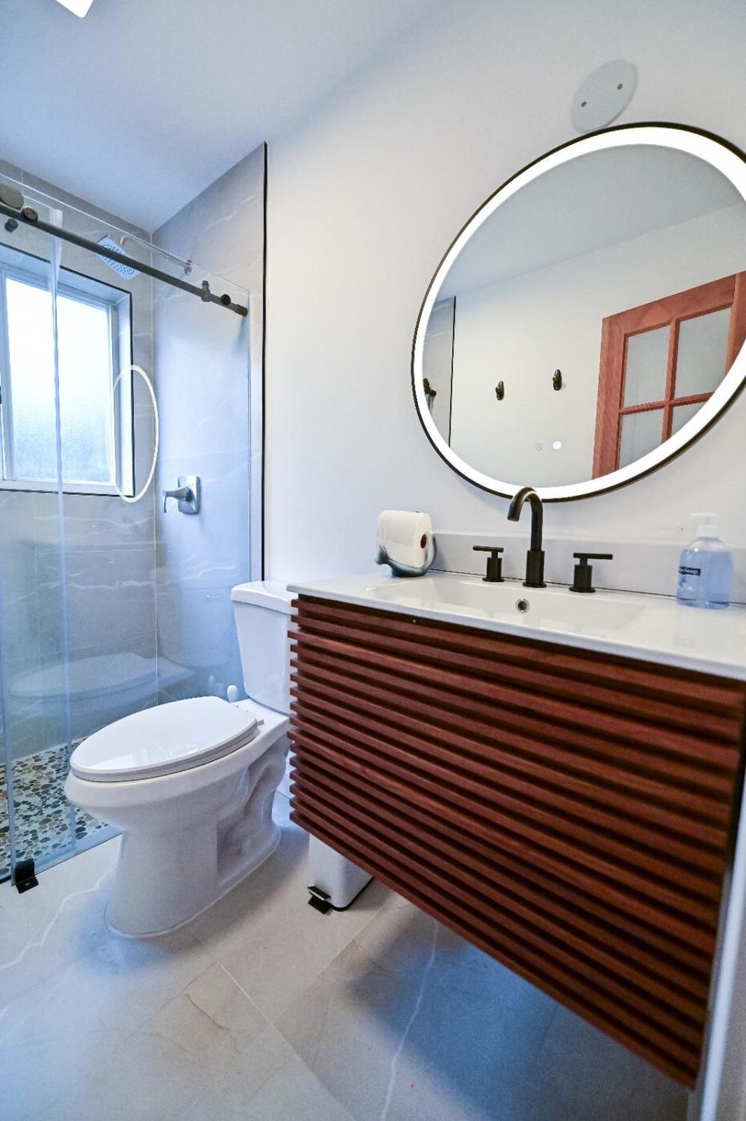 D' Mauchi Waterfront House