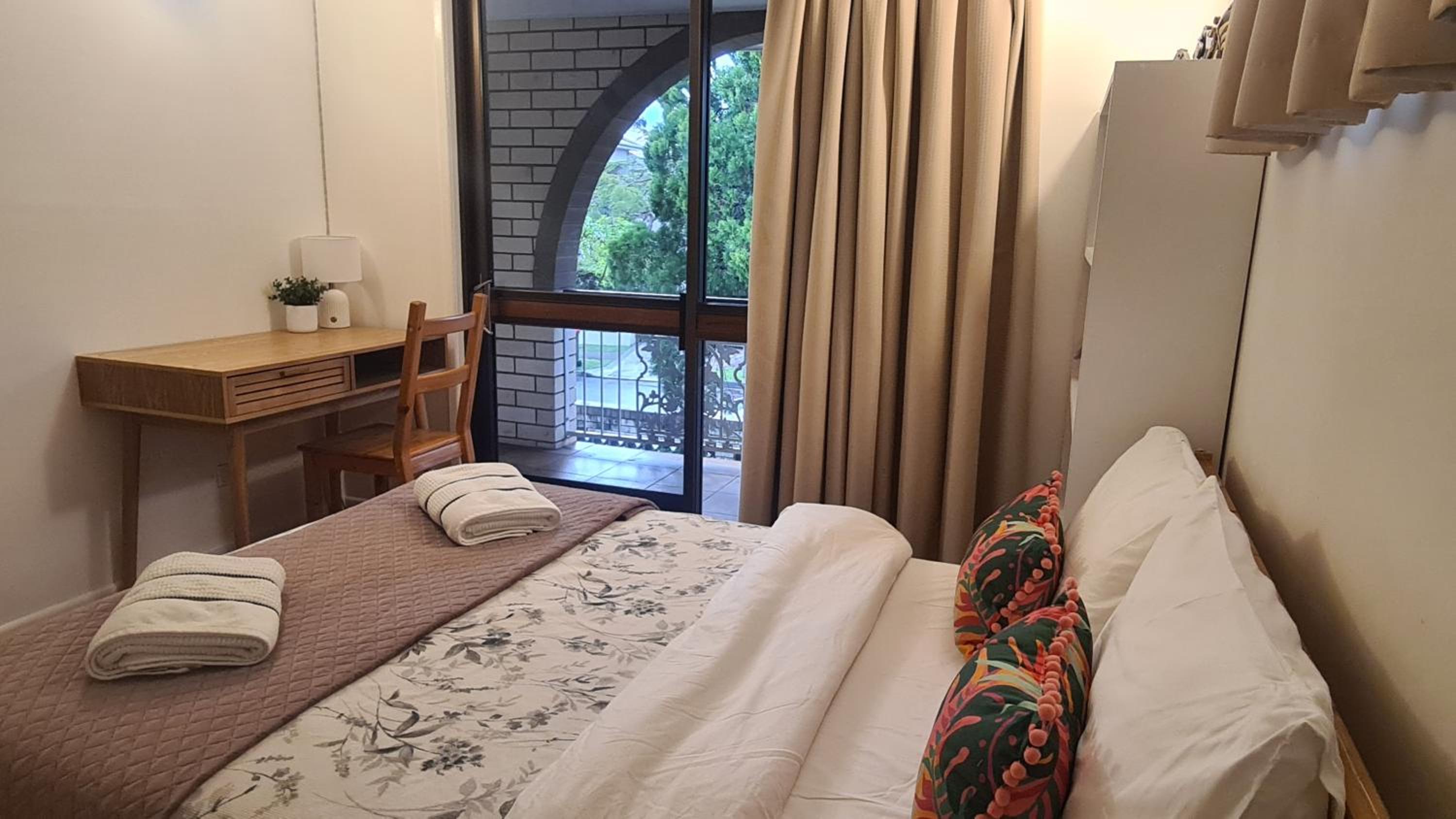 4BR big family house with huge pool