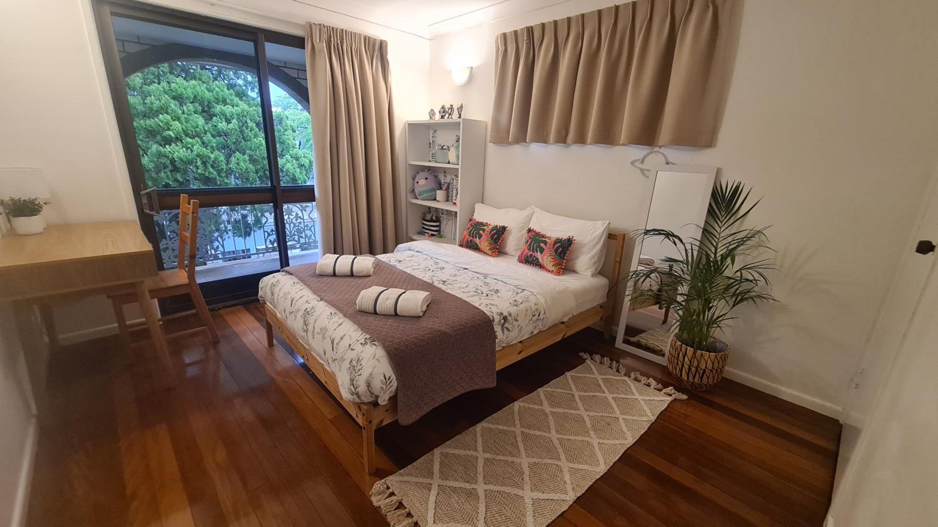 4BR big family house with huge pool