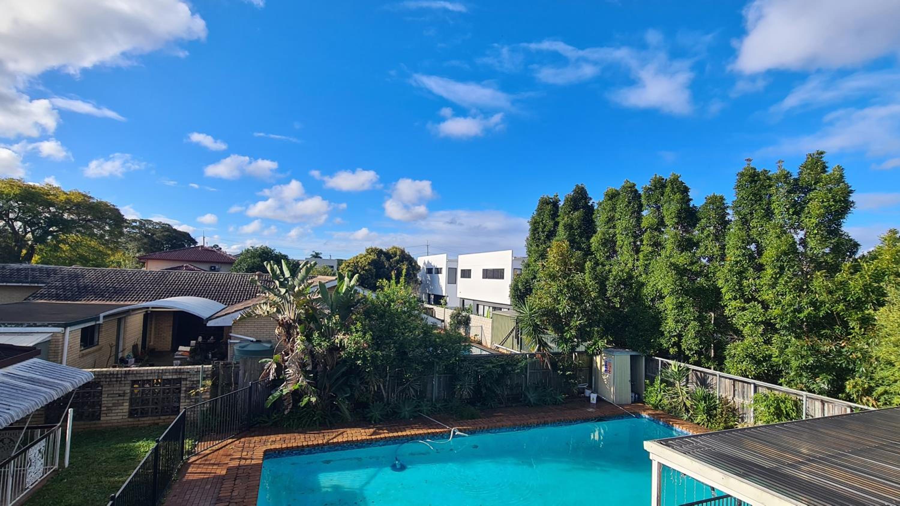 4BR big family house with huge pool