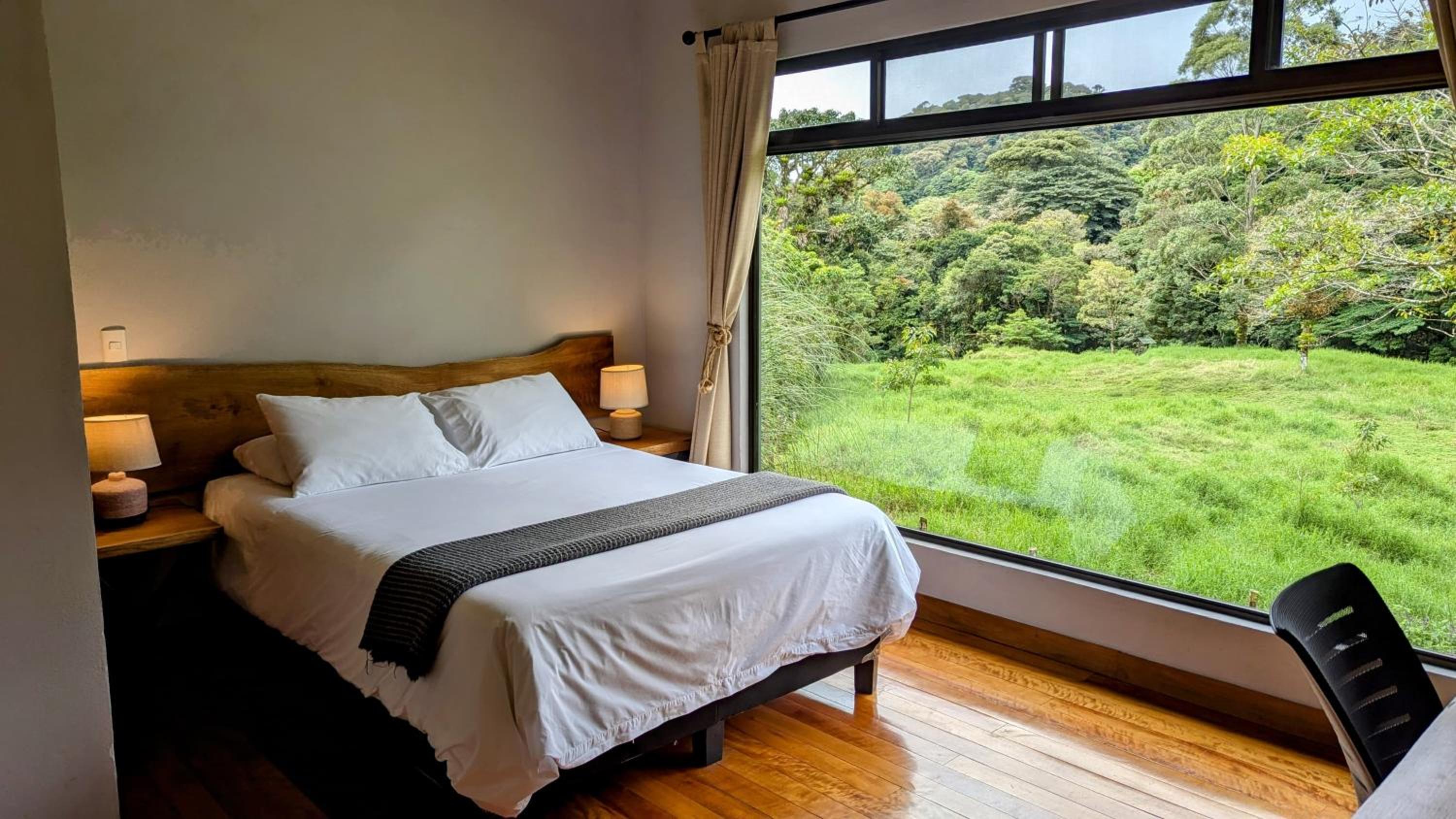 Olingo Monteverde - Stunning Home Near Adventure Parks
