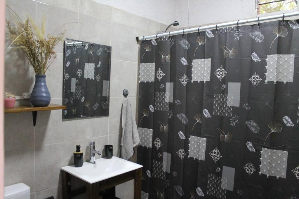 Cabaña con piscina compartida