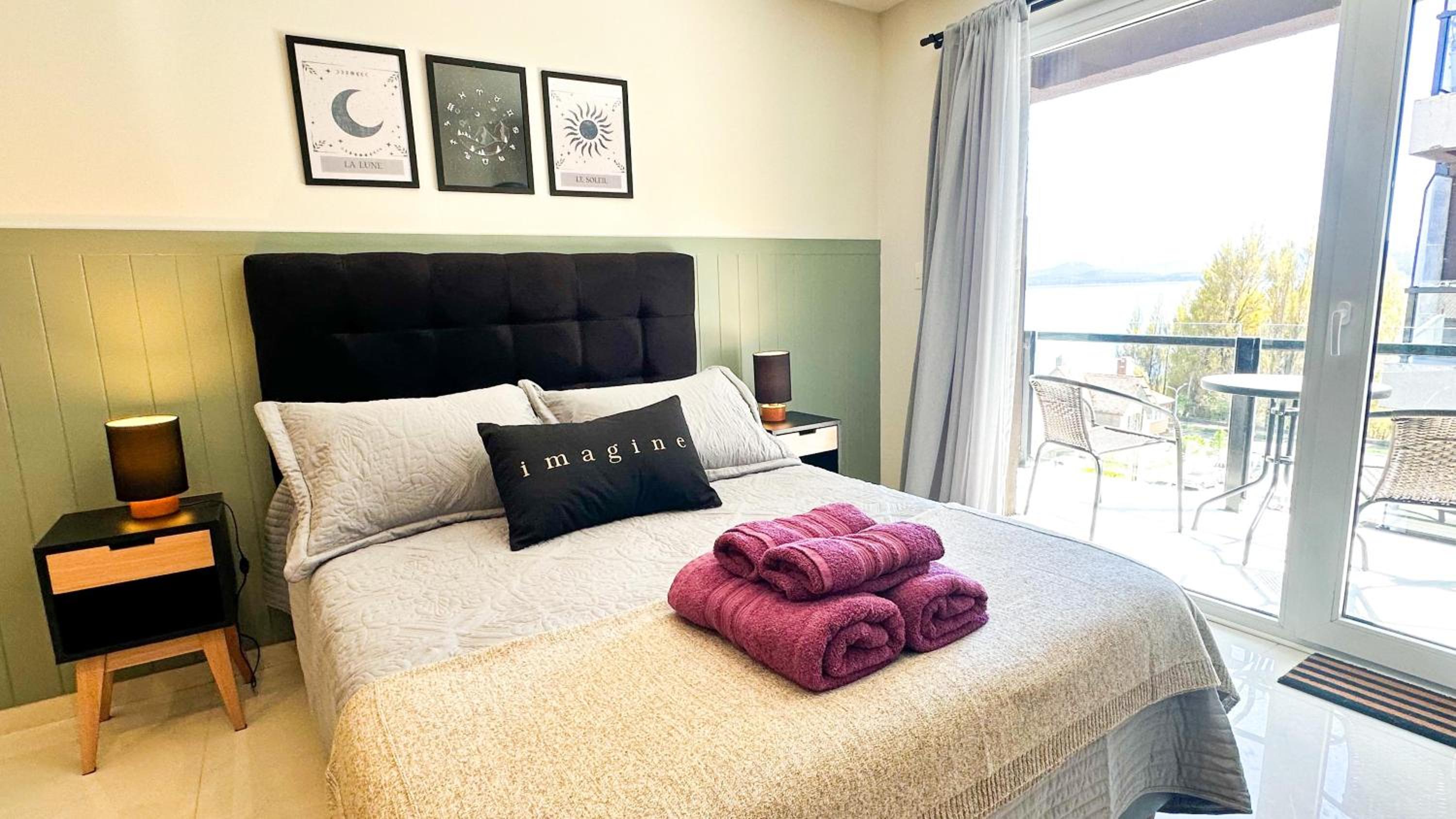 Studio Premium - Vista Lago - Cochera - Zona Centro