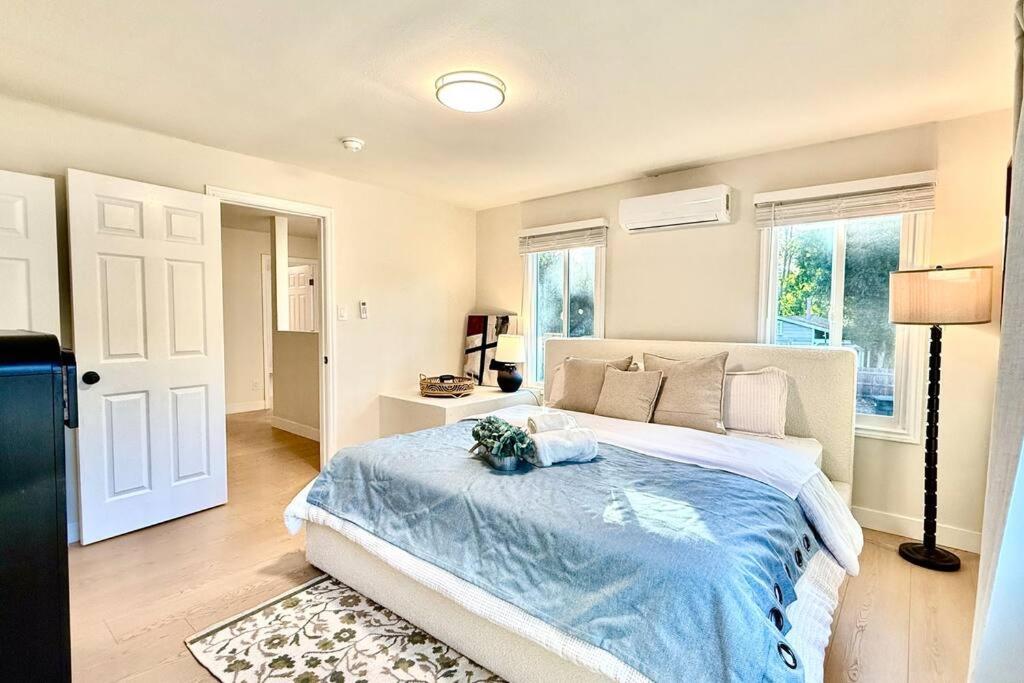 Jies choice Contemporary Elegance in Altadena - Property Image 31