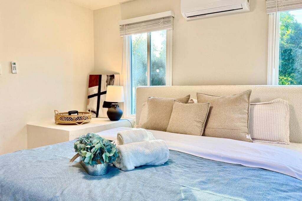 Jies choice Contemporary Elegance in Altadena - Property Image 35