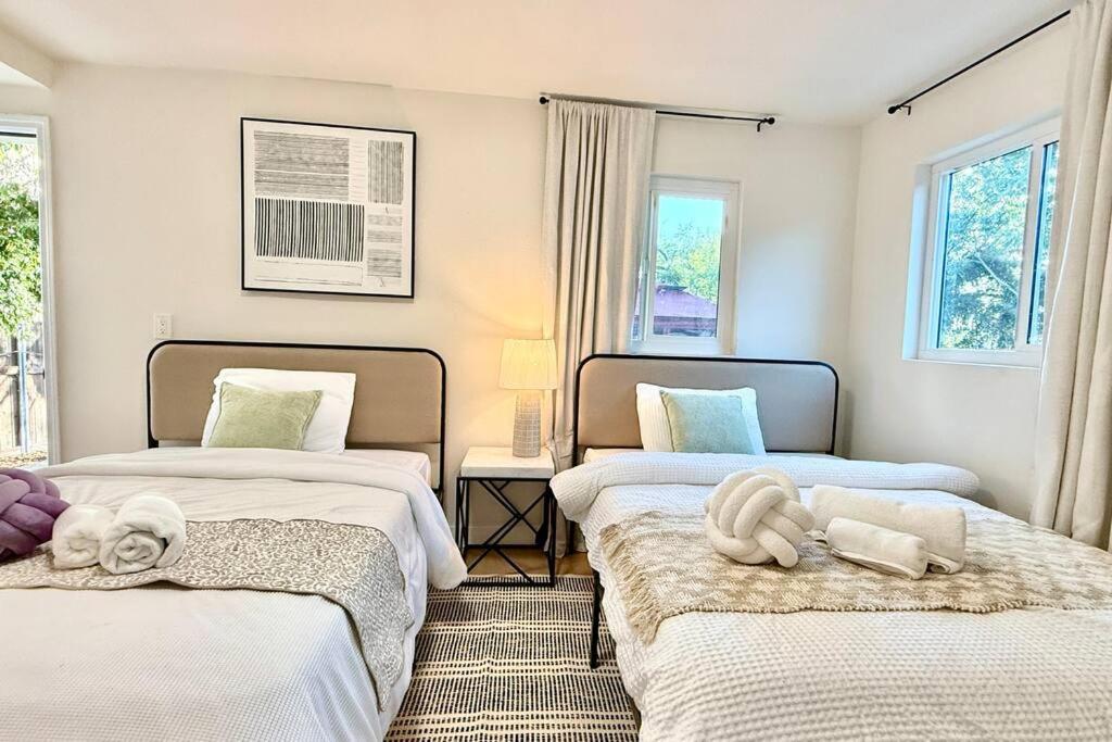 Jies choice Contemporary Elegance in Altadena - Property Image 41