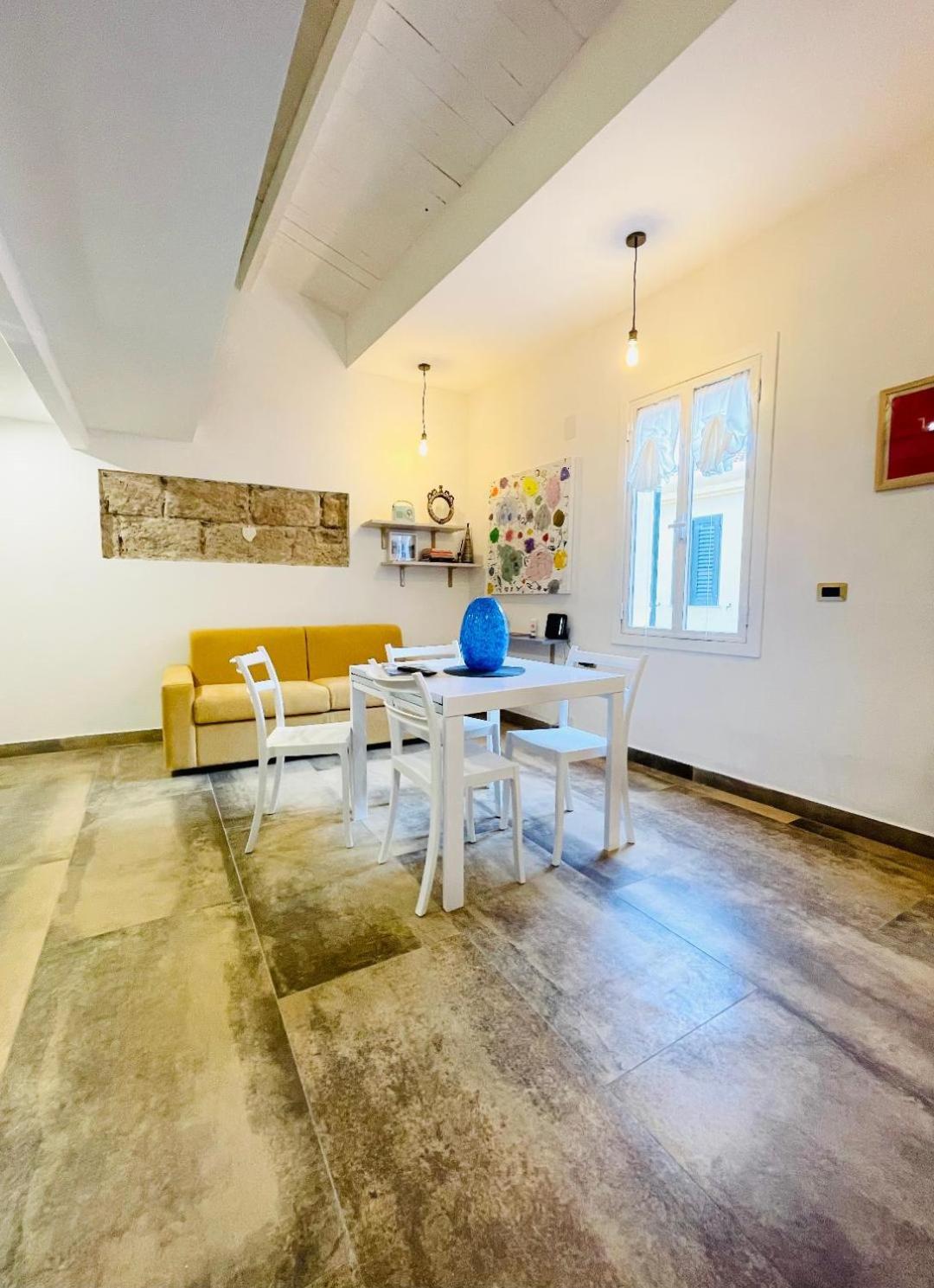 Dalì Art Room Studio Apartment