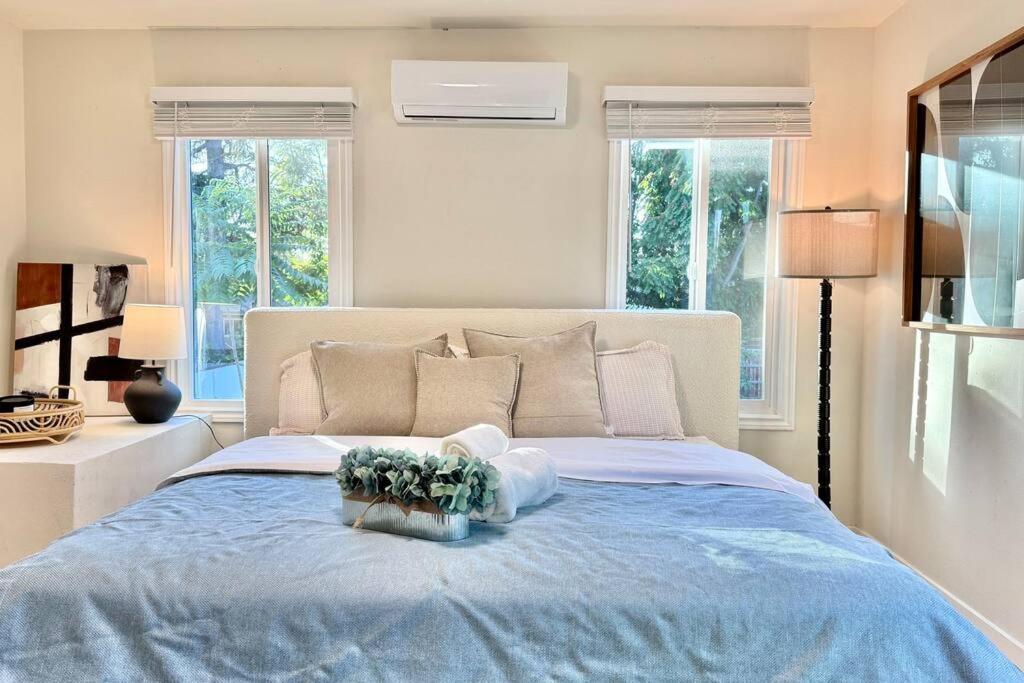 Jies choice Contemporary Elegance in Altadena - Property Image 14