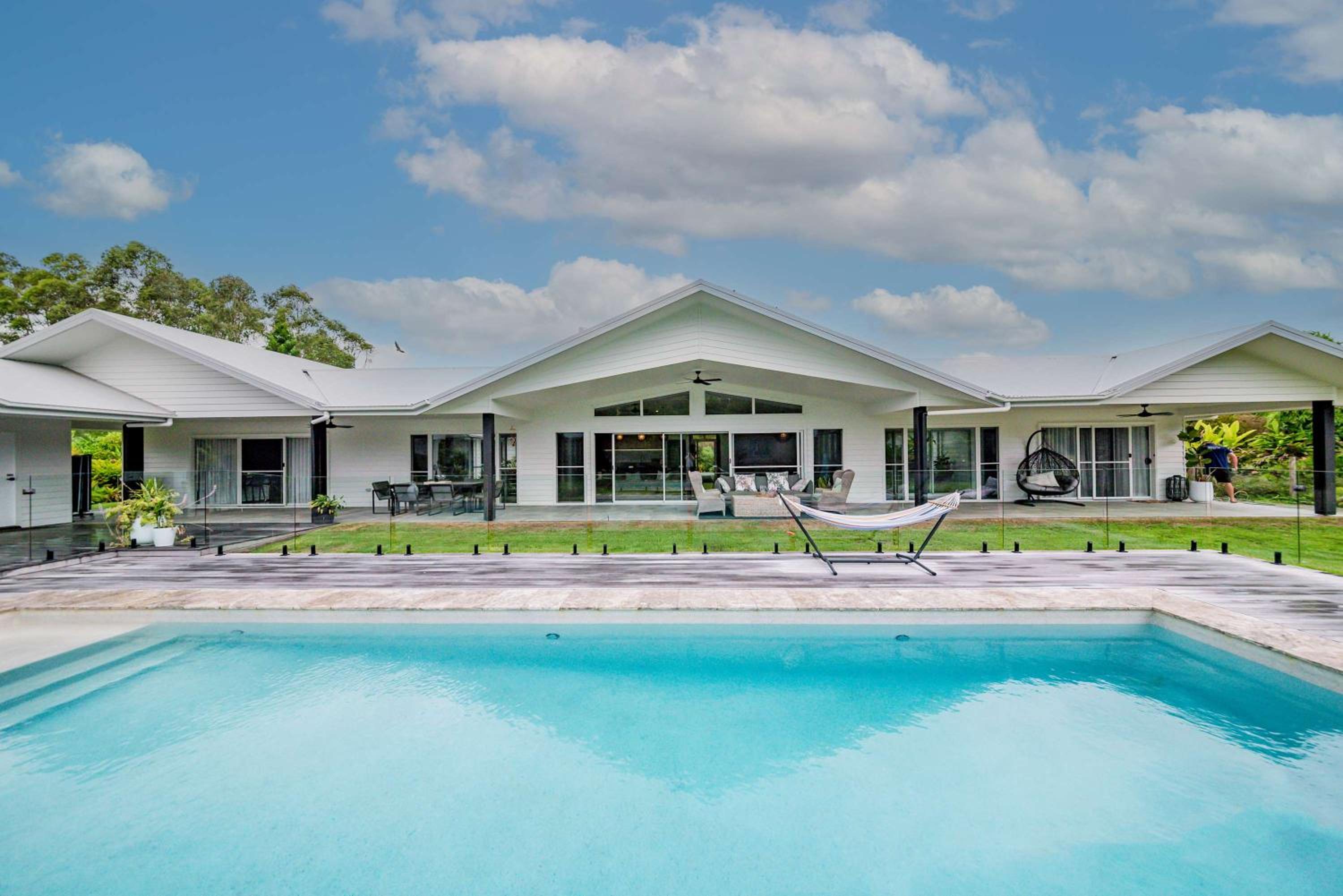 Luxury Modern Country Retreat