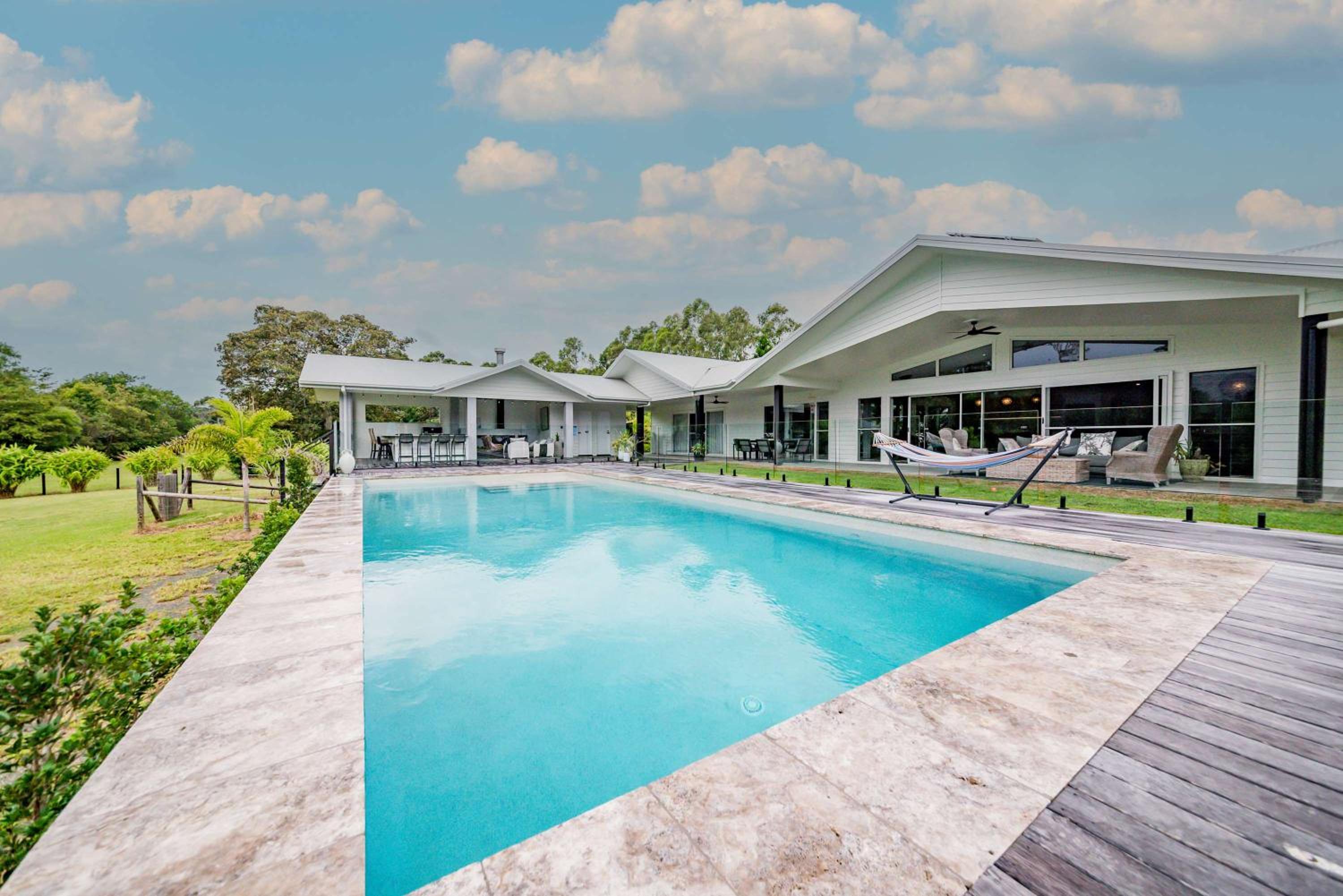 Luxury Modern Country Retreat