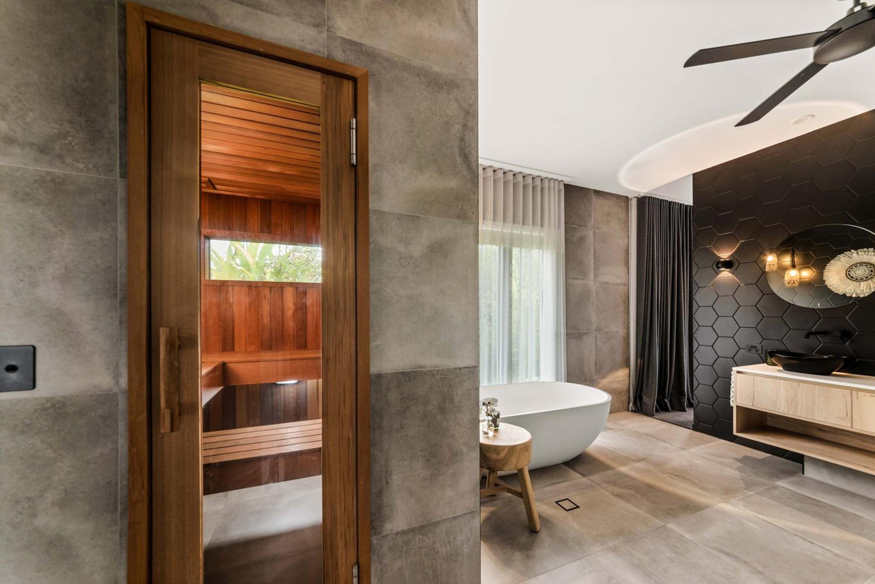 Luxury Modern Country Retreat