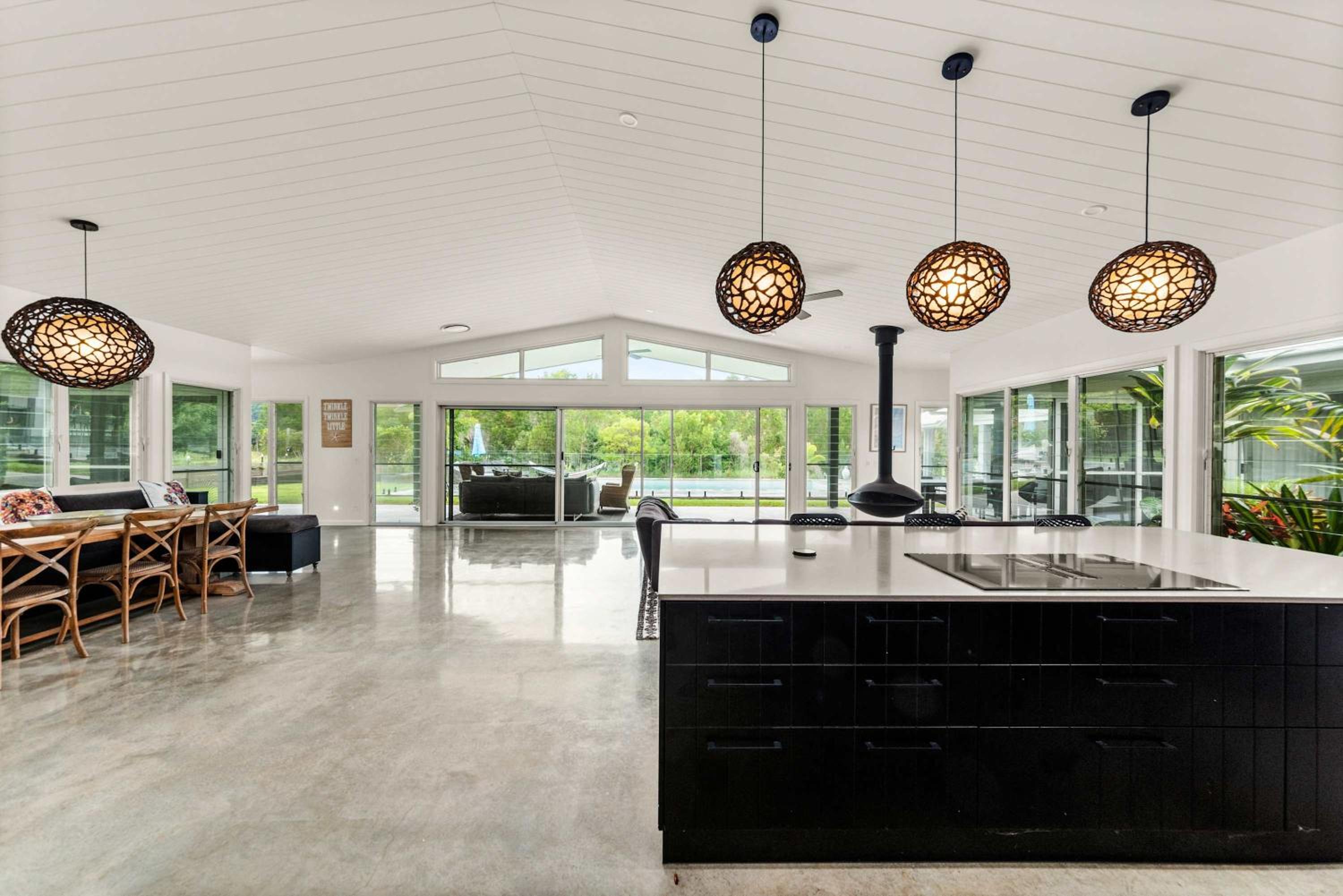 Luxury Modern Country Retreat