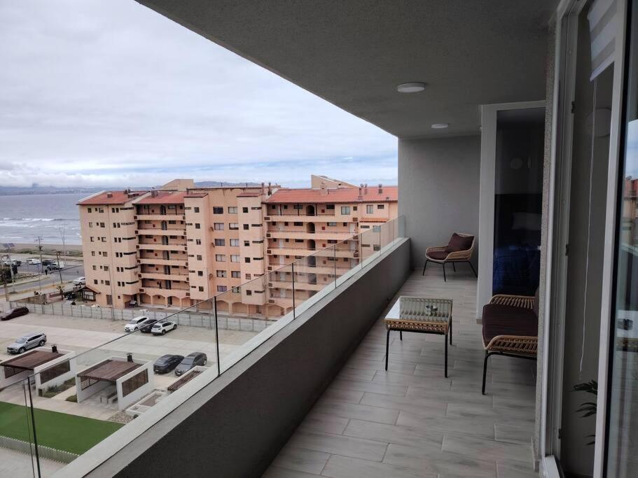 Hermoso depto con vista al mar y solo 50 mtrs de la playa