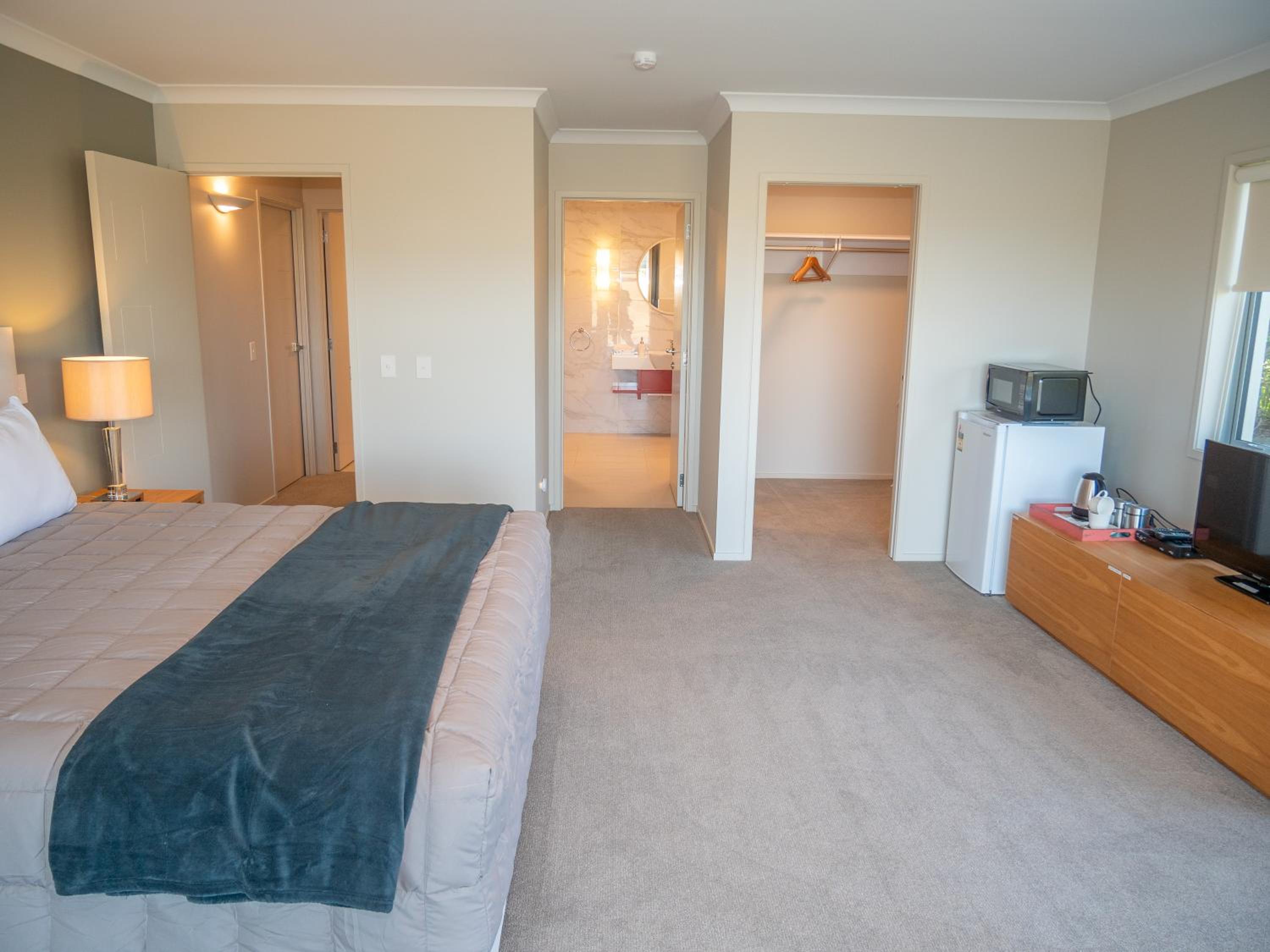 Banyan Units - Karikari Holiday Apartment view 5