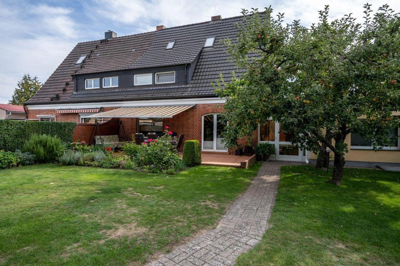 Ferienhaus-Kirschbluete