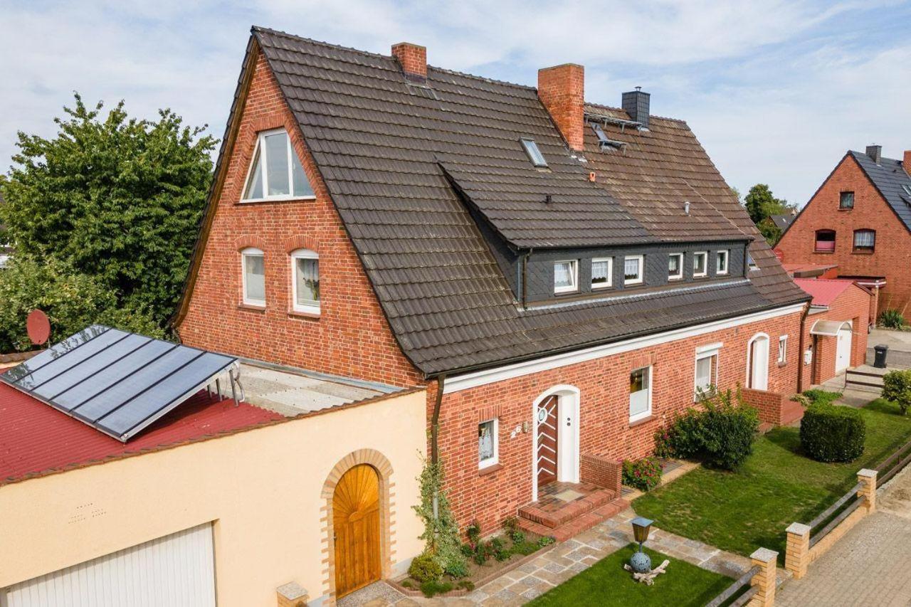 Ferienhaus-Kirschbluete