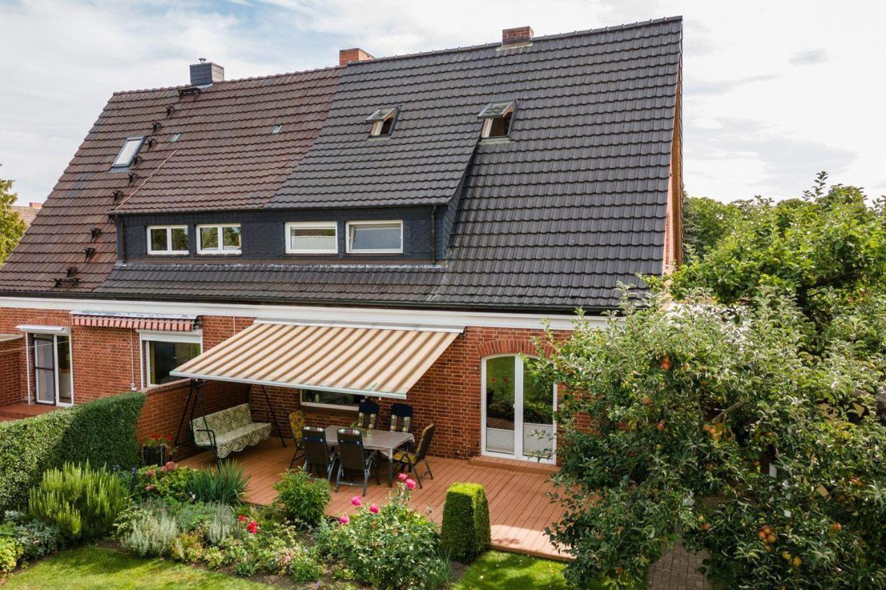 Ferienhaus-Kirschbluete
