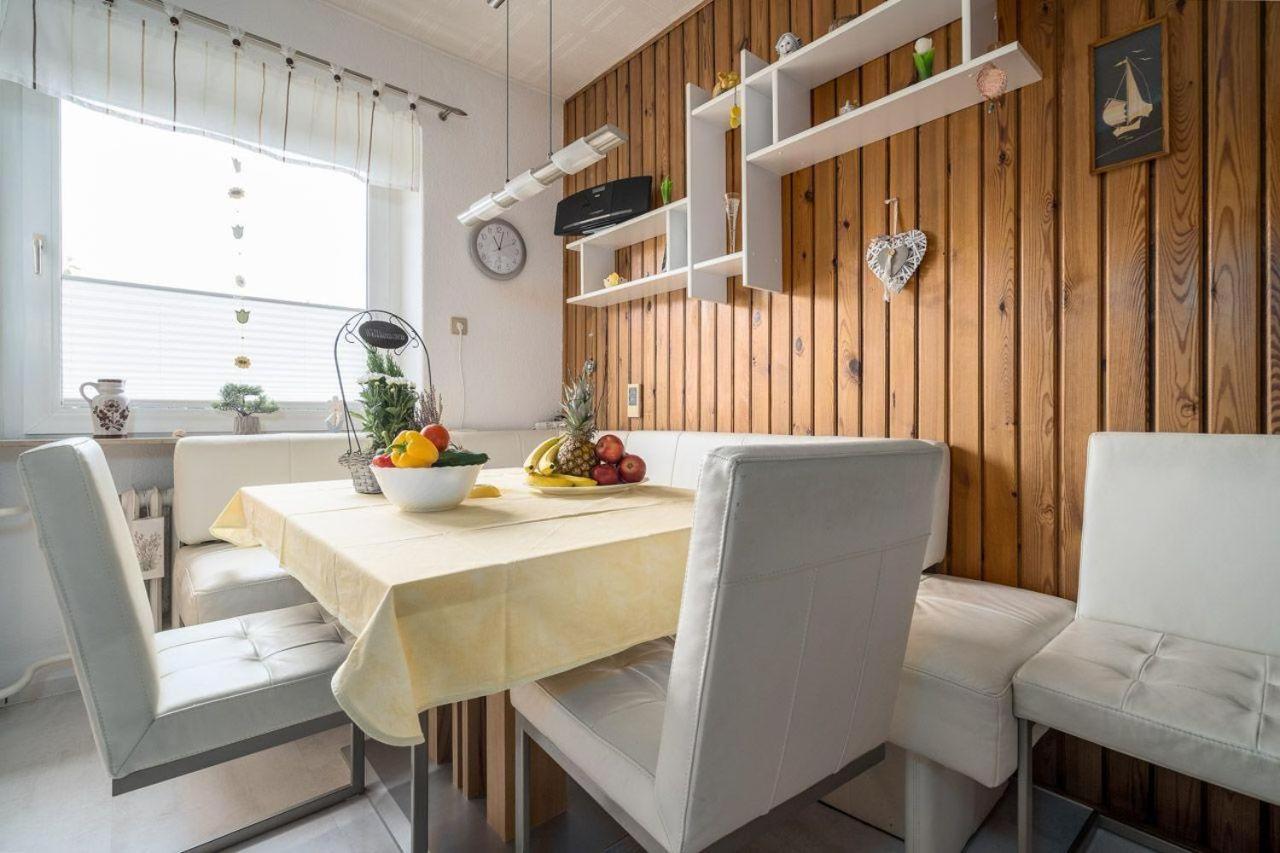 Ferienhaus-Kirschbluete