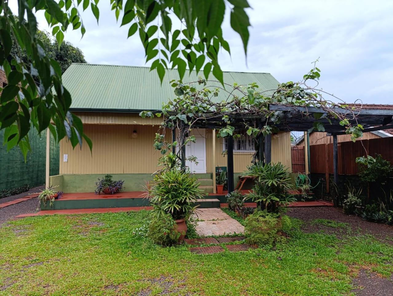 Casa céntrica con estacionamiento