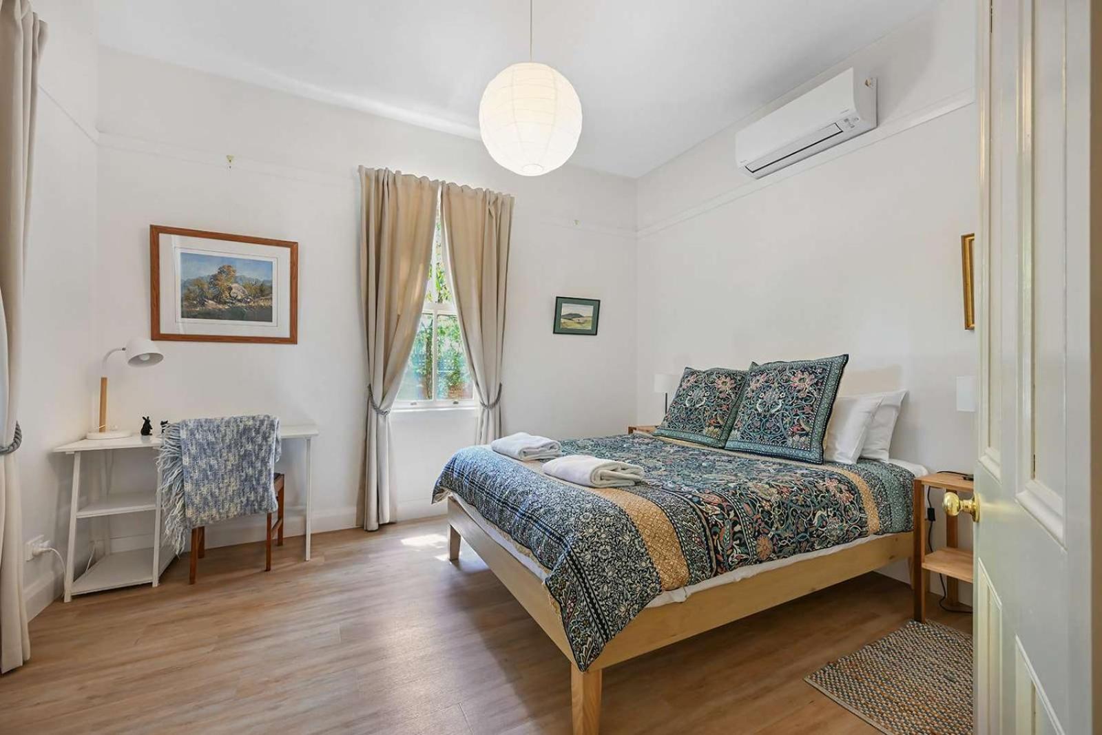 Greenwood Cottage - Close to CBD, Leafy Backyard