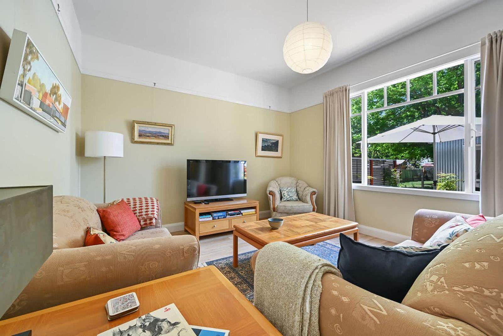 Greenwood Cottage - Close to CBD, Leafy Backyard