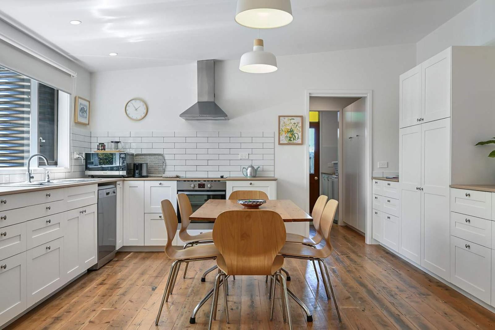 Greenwood Cottage - Close to CBD, Leafy Backyard