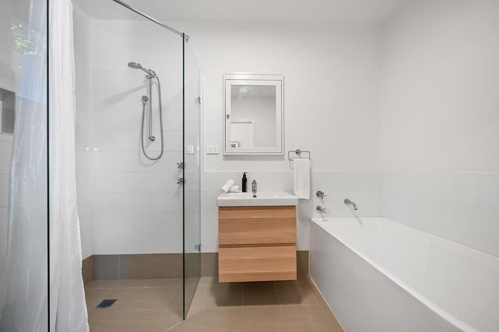 Greenwood Cottage - Close to CBD, Leafy Backyard