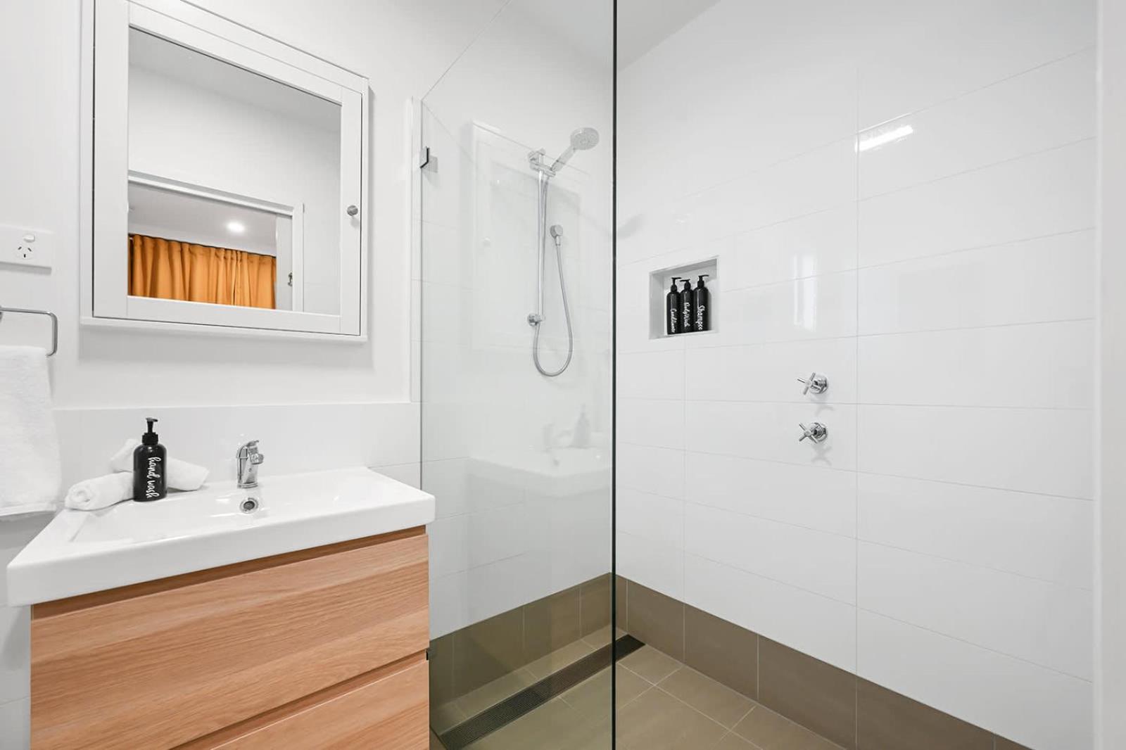 Greenwood Cottage - Close to CBD, Leafy Backyard