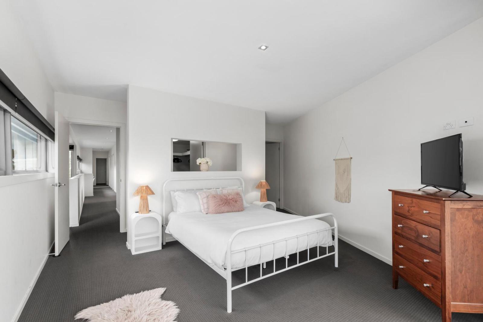 The Point - Luxury Beachside Entertainer With Heated Pool