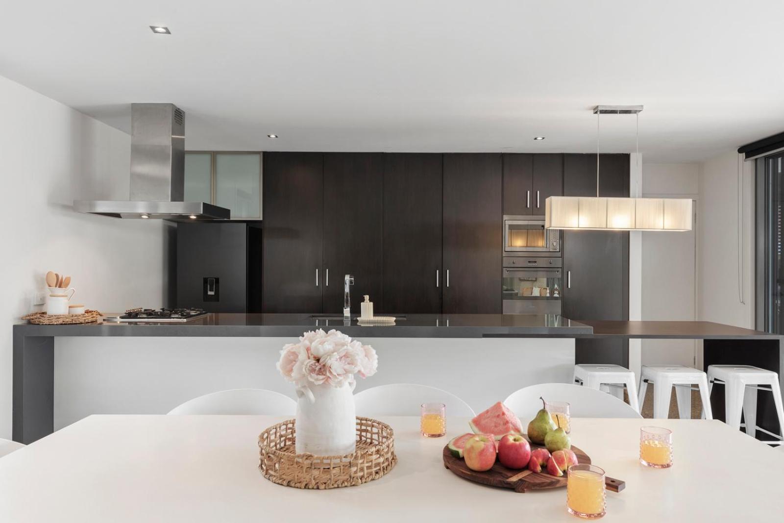 The Point - Luxury Beachside Entertainer With Heated Pool